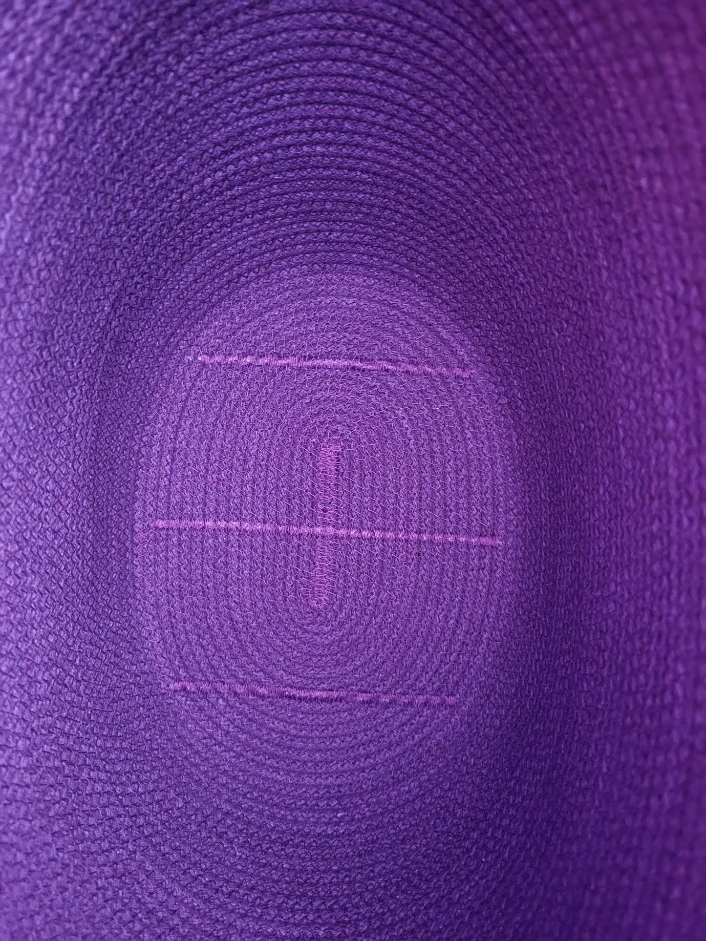 City Bag, oval botten. Aubergin.