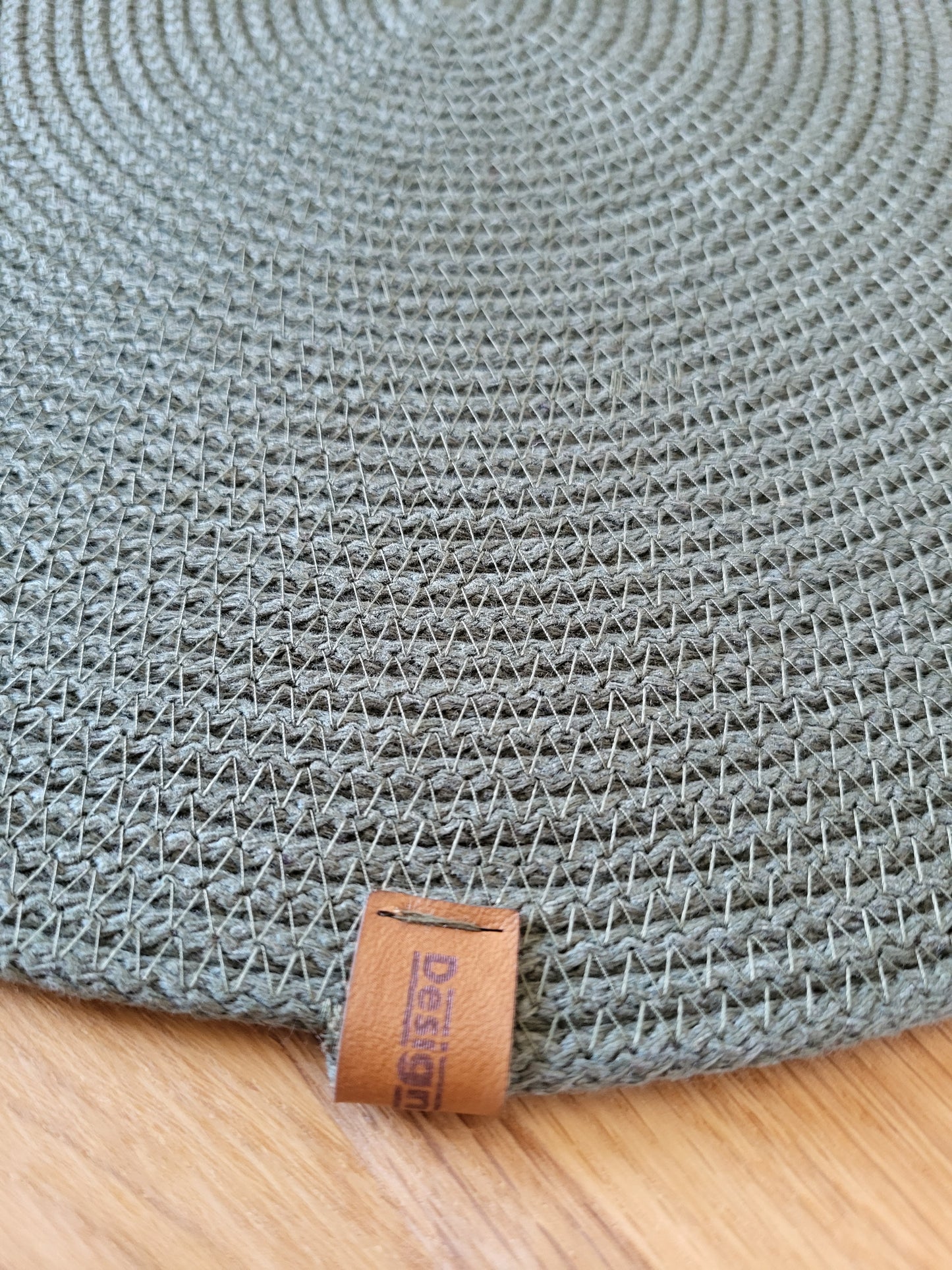 Underlägg - Oval 34x40 cm - Olivgrön