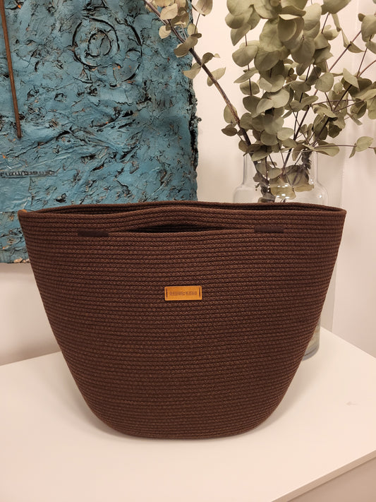 Handbag. Mörk choklad