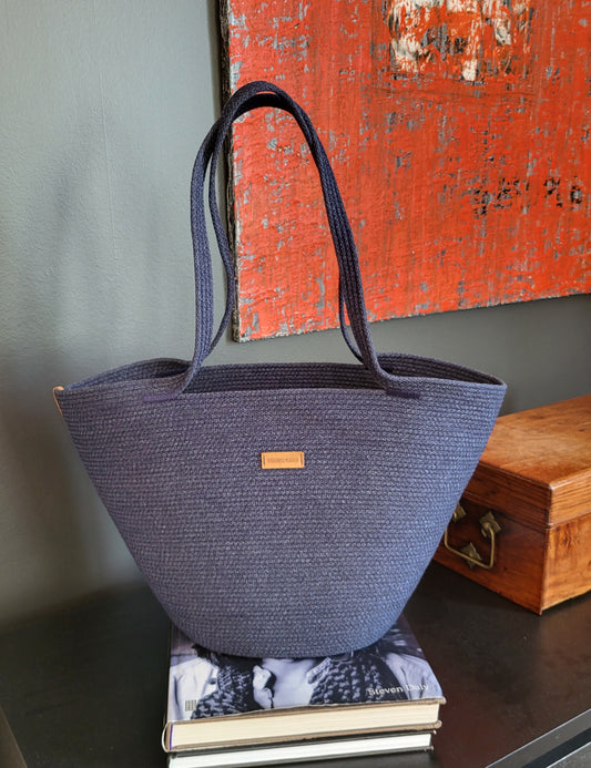 City Bag Horizon. Mörk jeans.