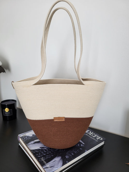 City Bag mini. Choklad och rå bomull.