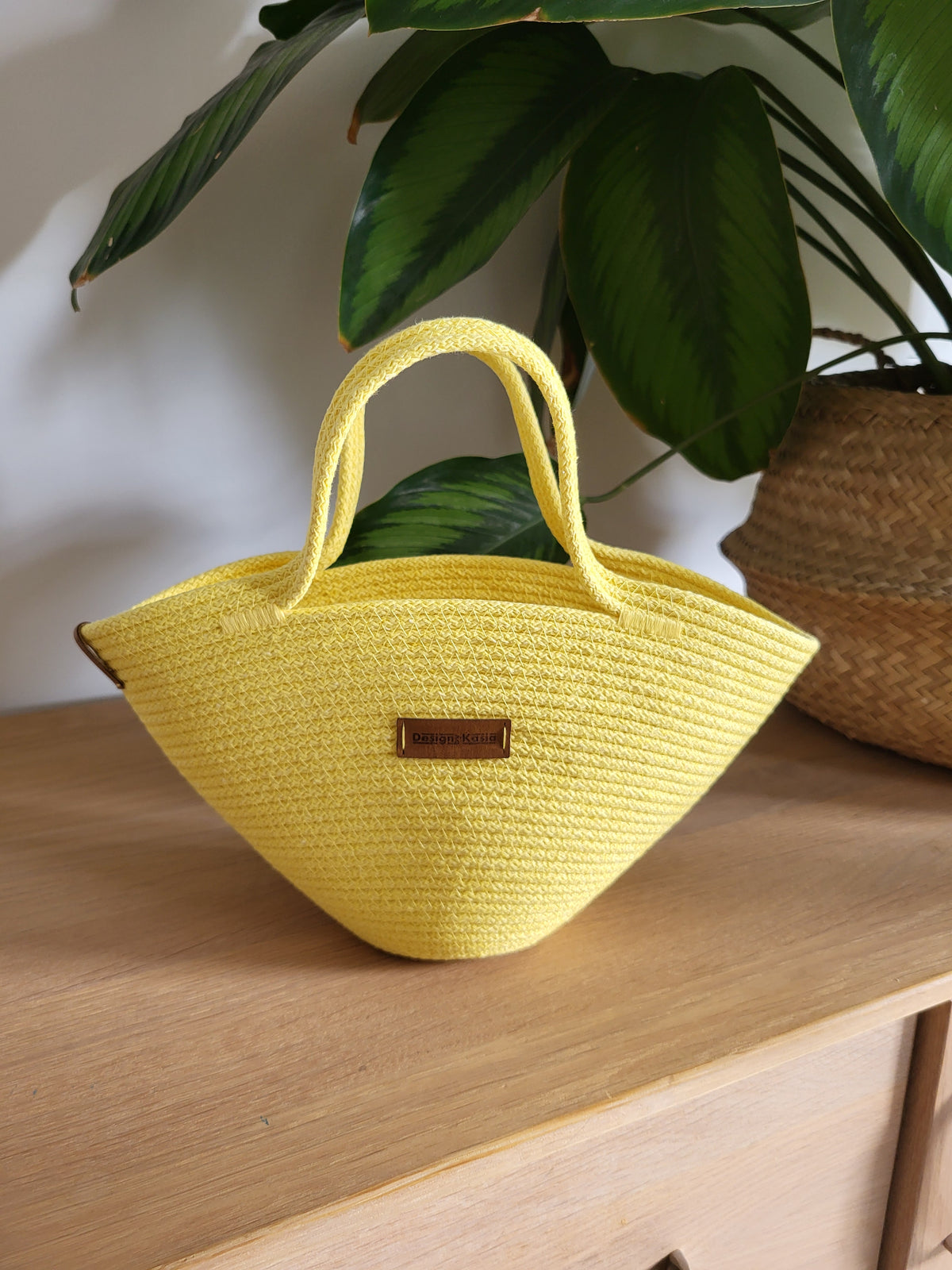 Kids Bag. Äggul.