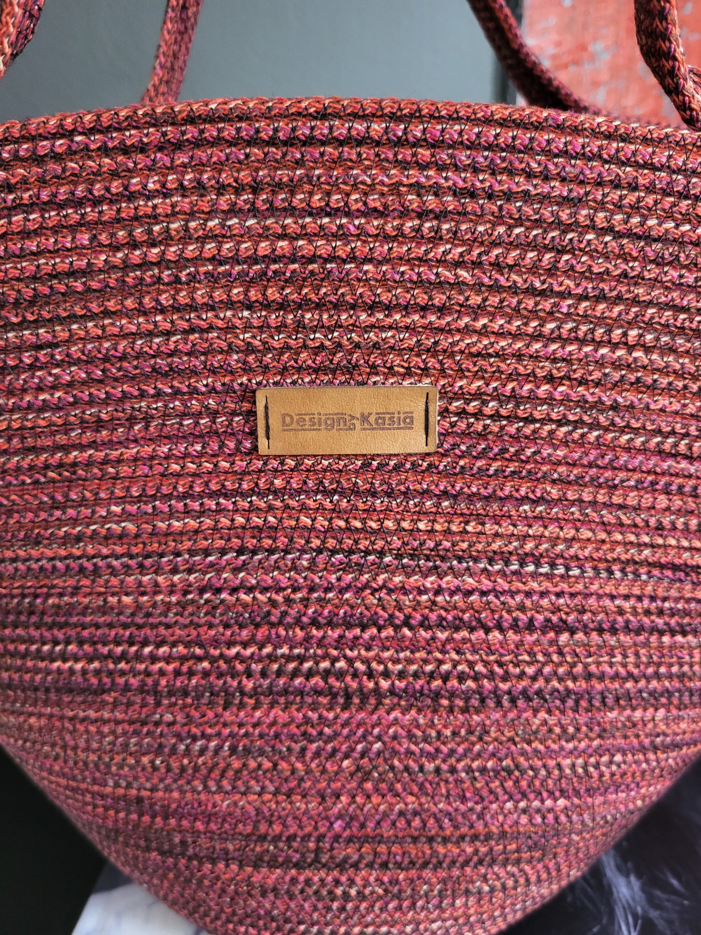 Handbag, rund botten, färgblandning.