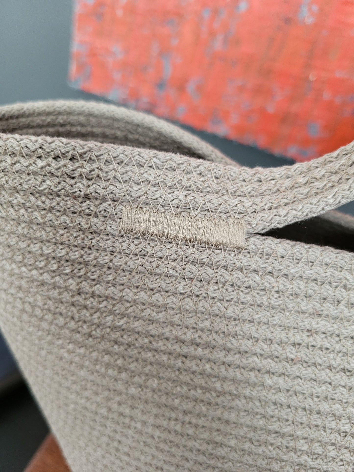 City Bag med läderspänne, rund botten. Cappucino.