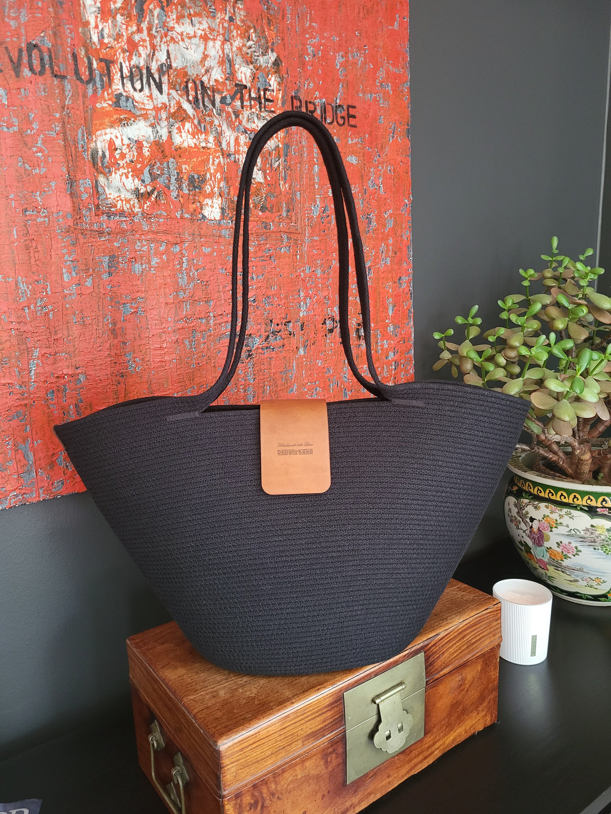 City Bag Horizon med läderspänne. Svart.