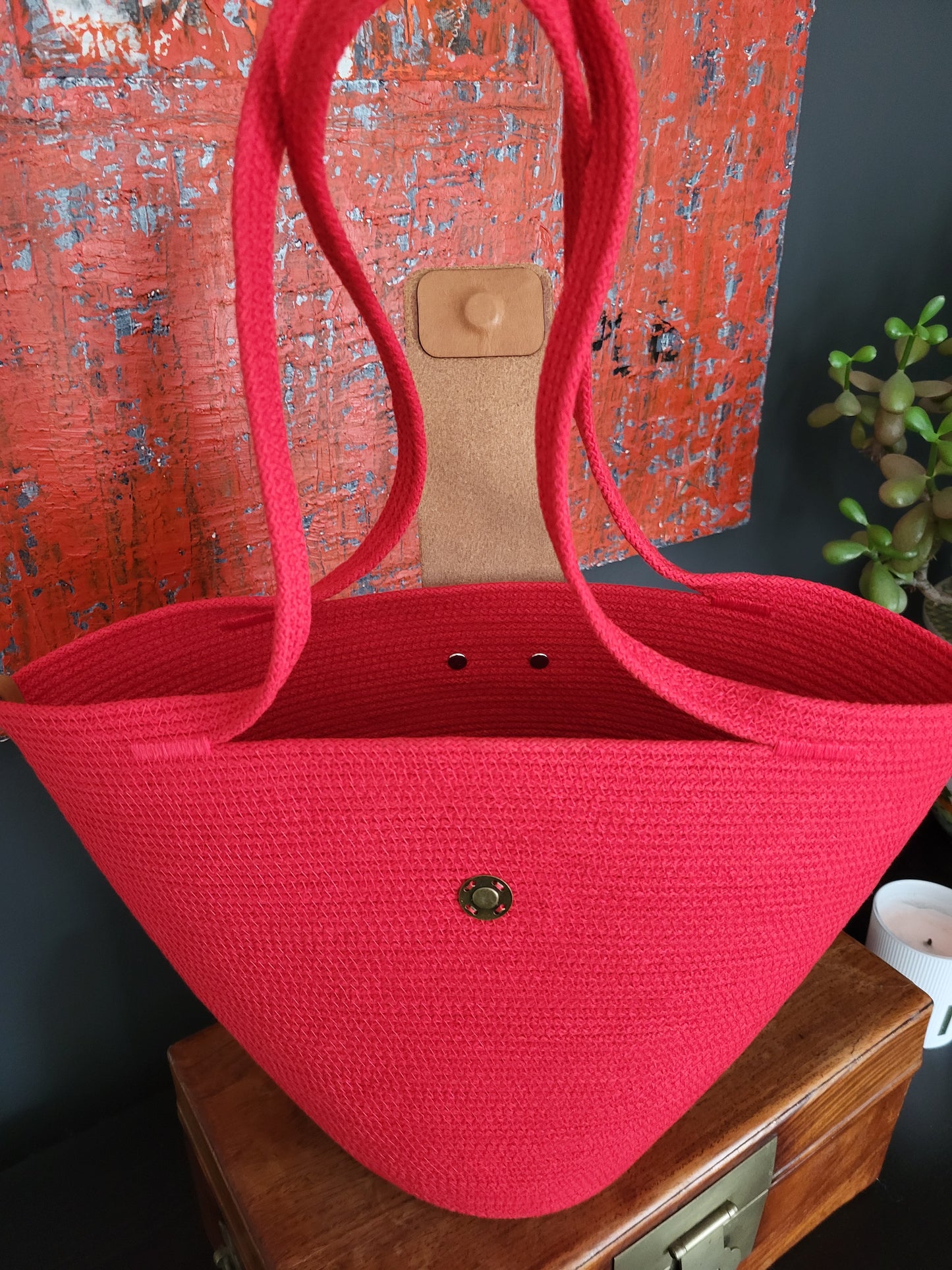 City Bag med läderspänne. Röd