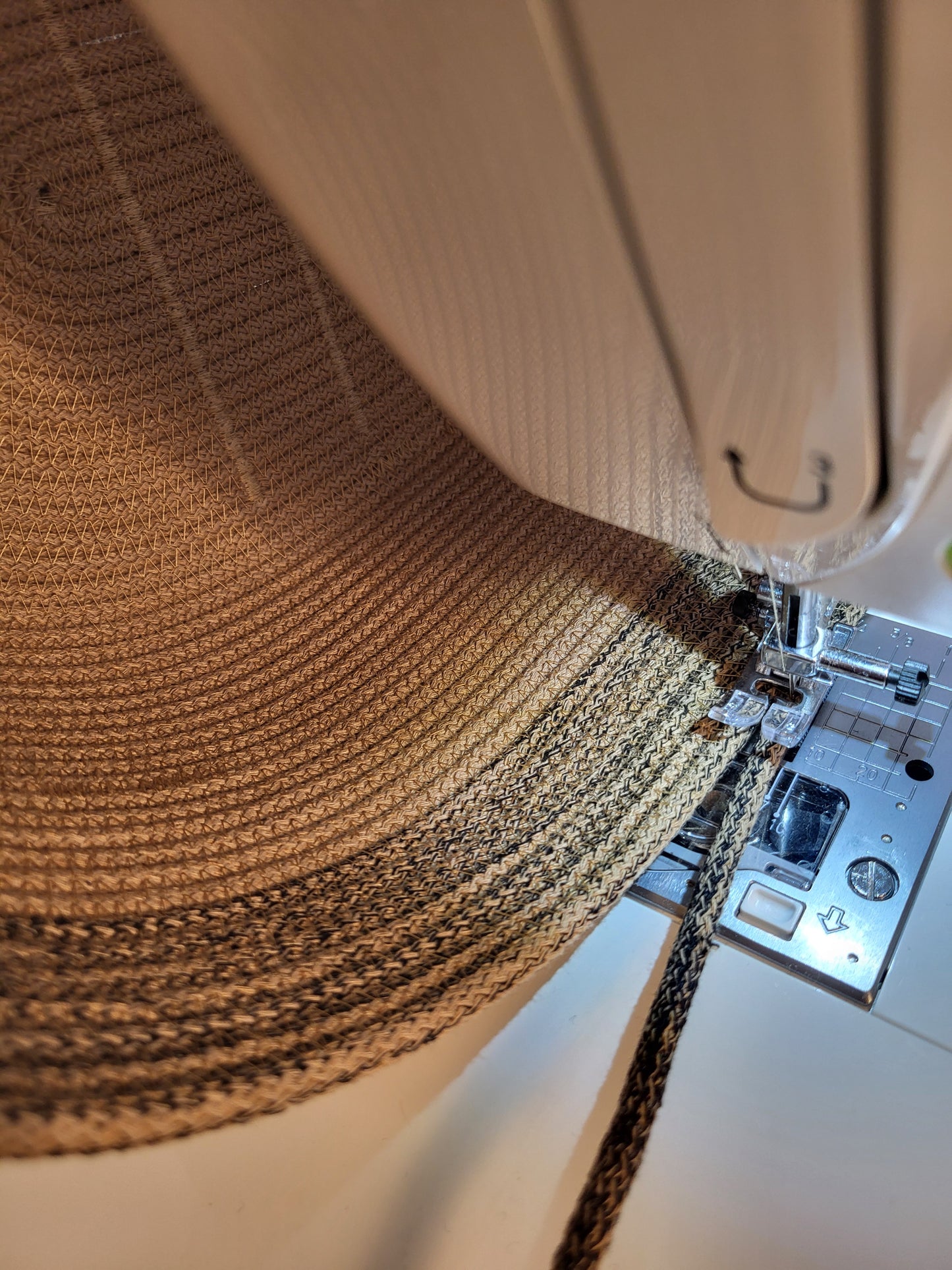 City Bag ombre. Karamel och svart.