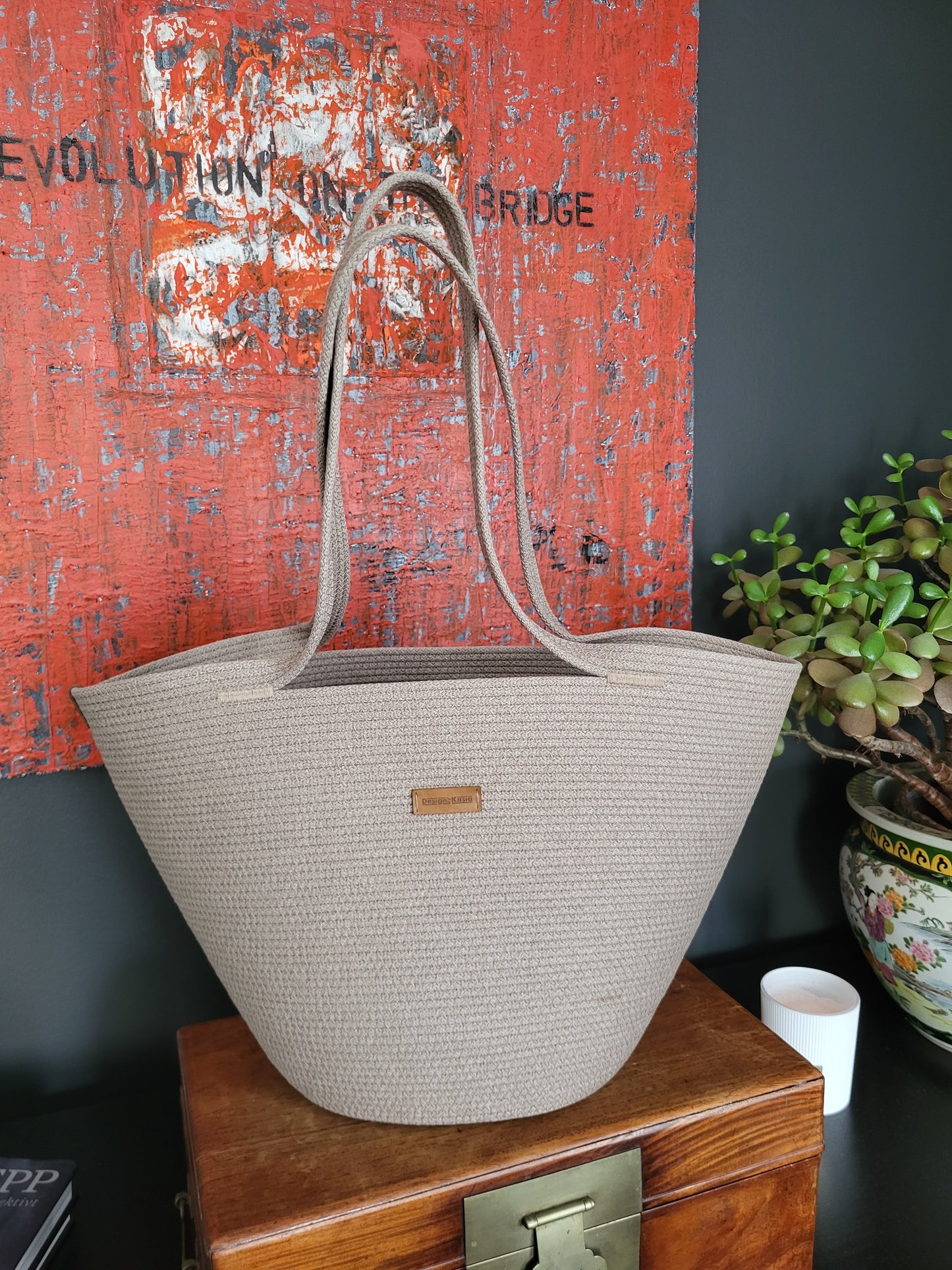 City Bag, oval botten. Cappucino.