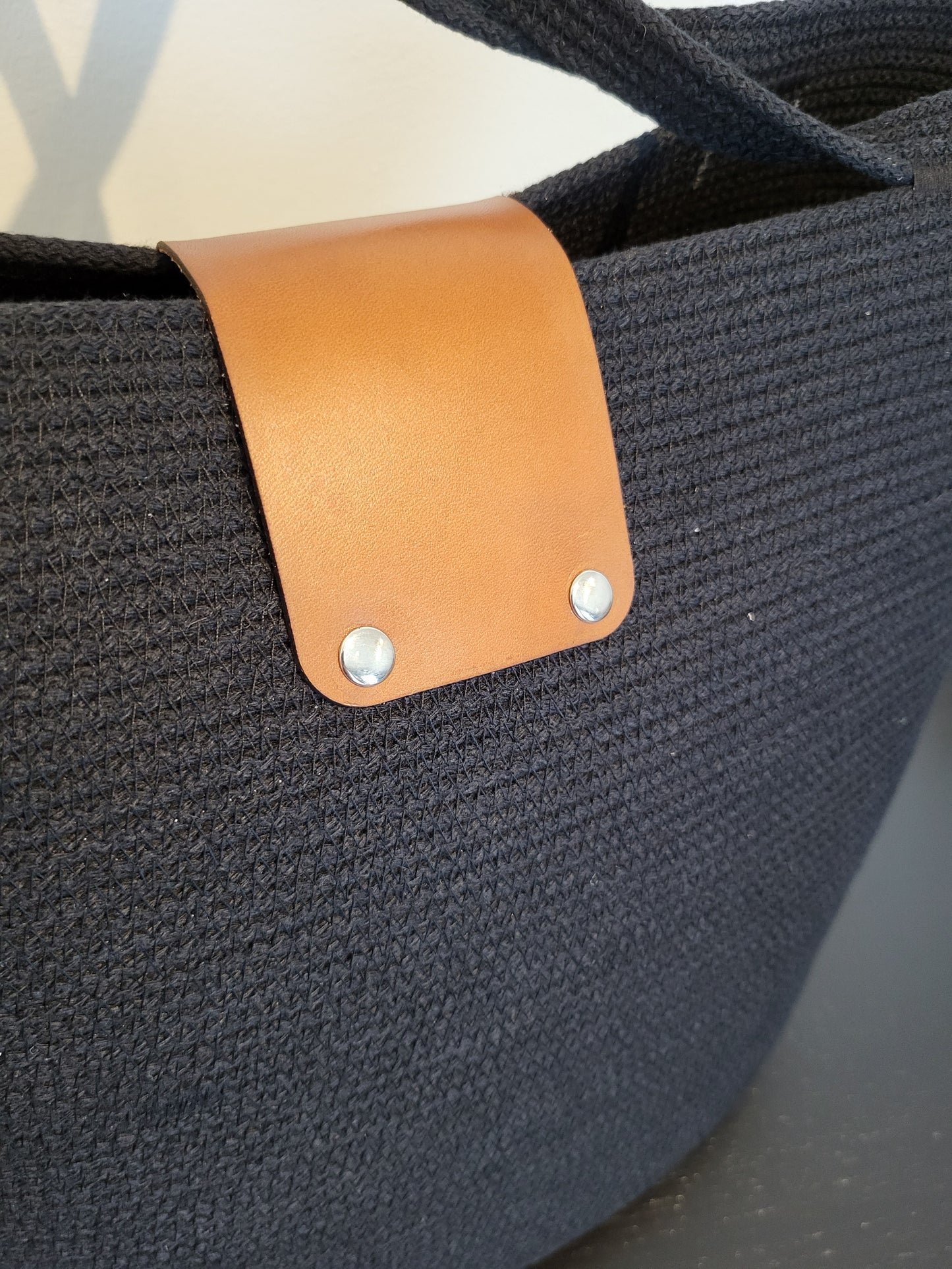 City Bag med spänne - Svart.
