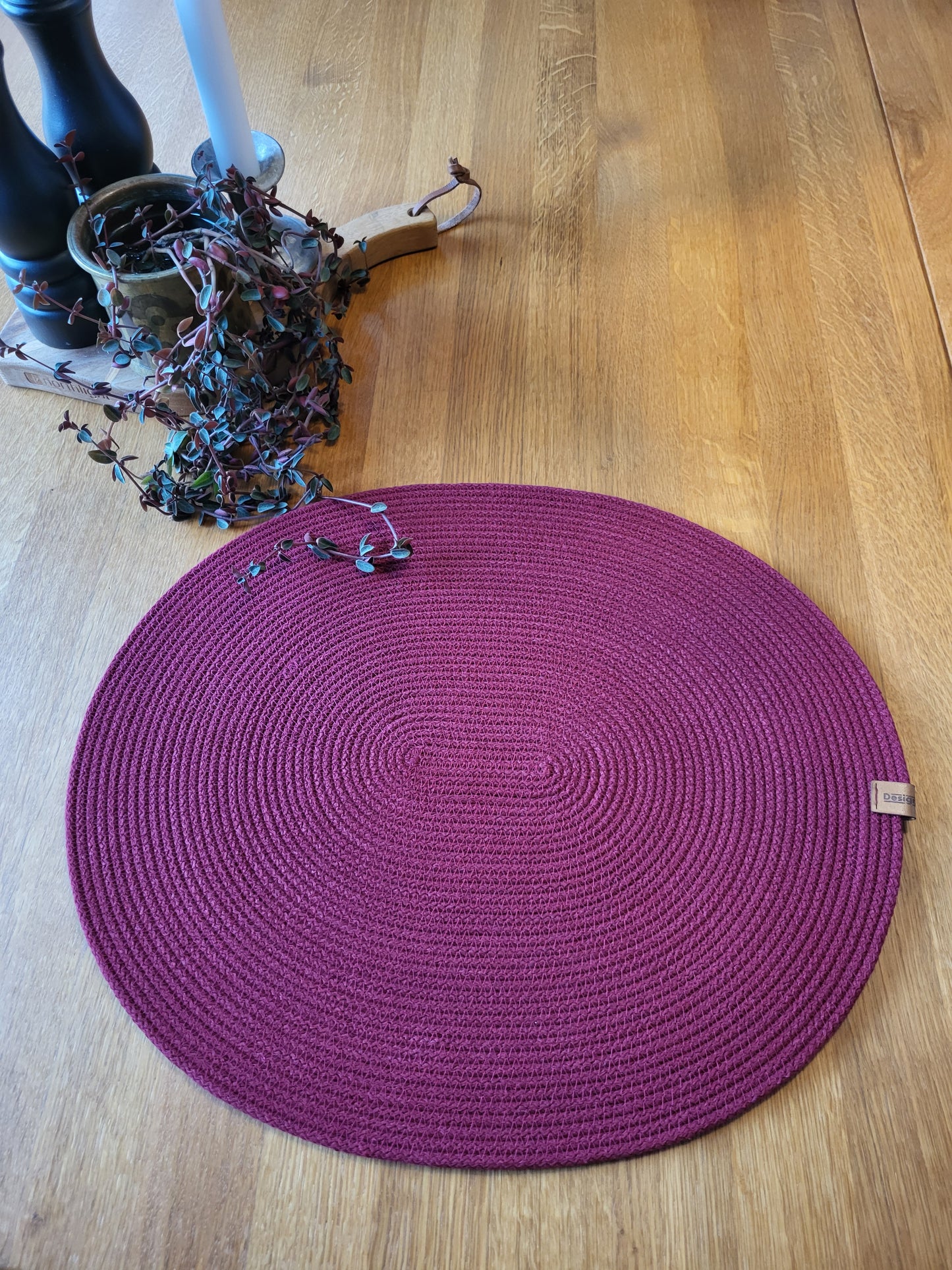 Underlägg - Oval 34x40 cm - Vinröd